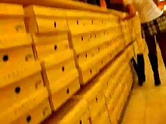 בסצנת הספה עם קייטי מונרו היפה מ-Bang סרטים כחולים באורך מלא חינם Bros